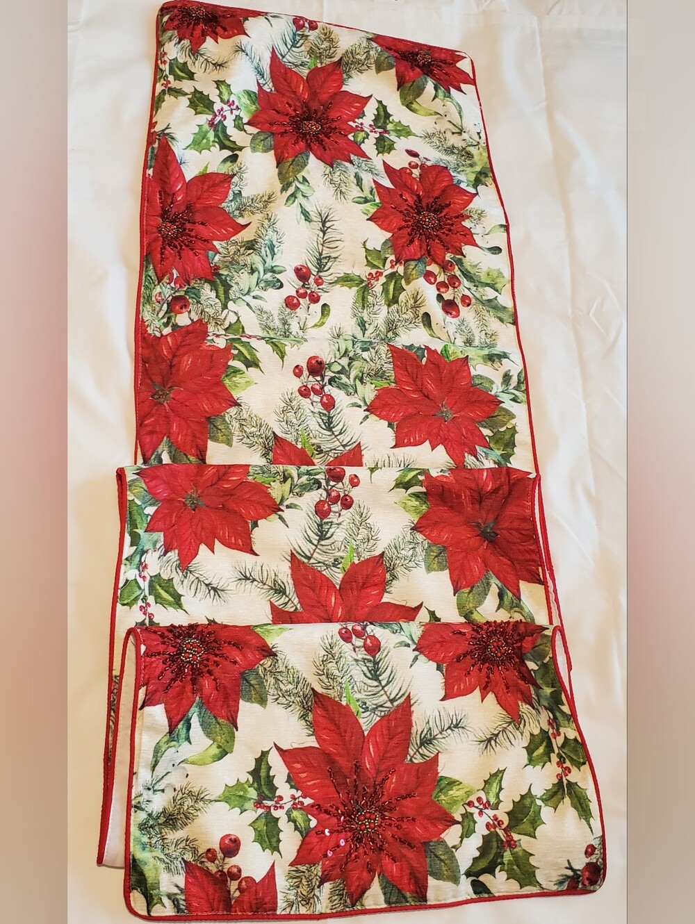 Cynthia Rowley Red Poinsettia Print Festive Floral Design Table Top Cloth